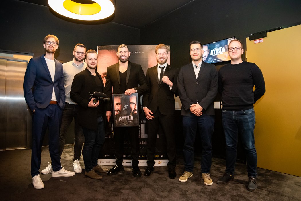 Takto proběhla slavnostní premiéra dokumentárního filmu Attila na Slovensku.