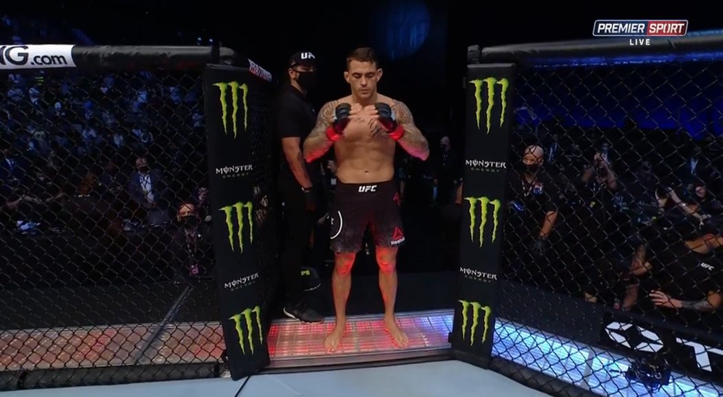 Do klece za Conorem McGregorem přišel Dustin Poirier