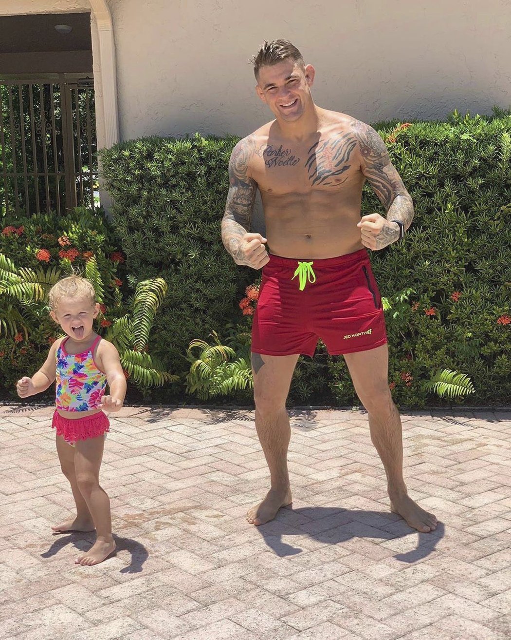 Americký MMA bojovník Dustin Poirier s dcerou