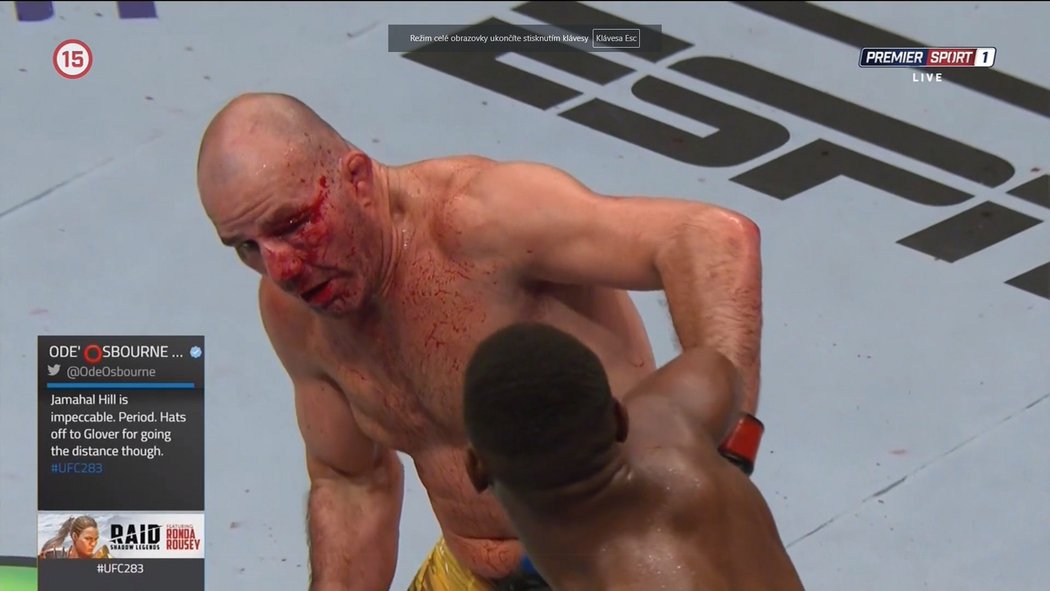 Neuvěřitelný souboj na UFC 283 Glover Teixeira vs. Jamahal Hill, z něhož odcházel jako vítěz na body Hill. Teixera po pekelné bitvě ukončil kariéru