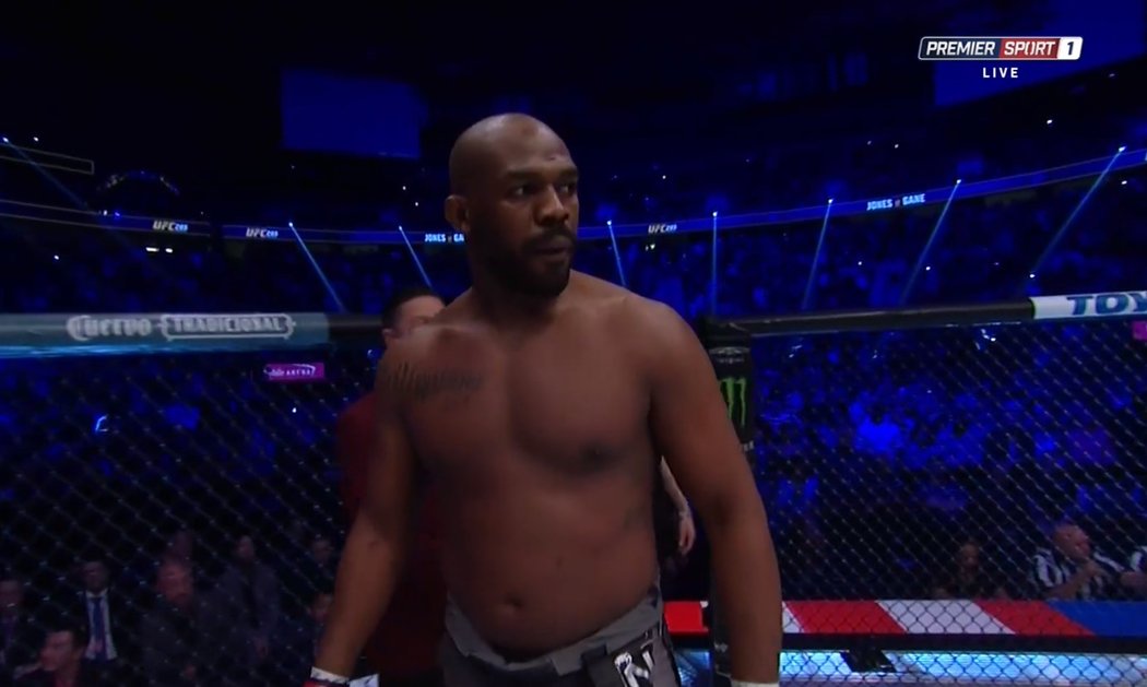 Jon Jones předvedl parádní vítězství