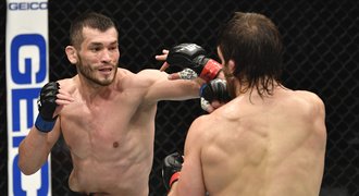 Muradov věnoval výhru dceři. Na UFC 257 mluvil ke světu česky