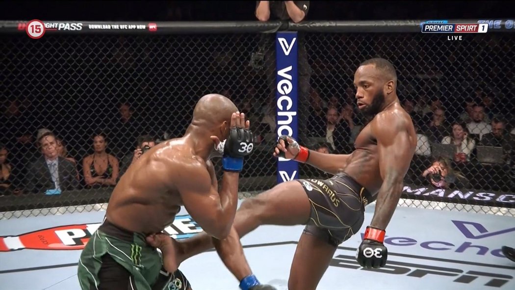 Bitvu Leon Edwards vs. Kamaru Usman 3 ovládl a šampionem velterové váhy UFC zůstává Angličan Edwards