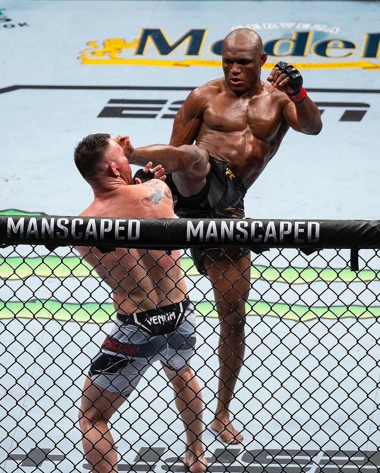 Zápasník Kamaru Usman nechápe chování antidopingové agentury