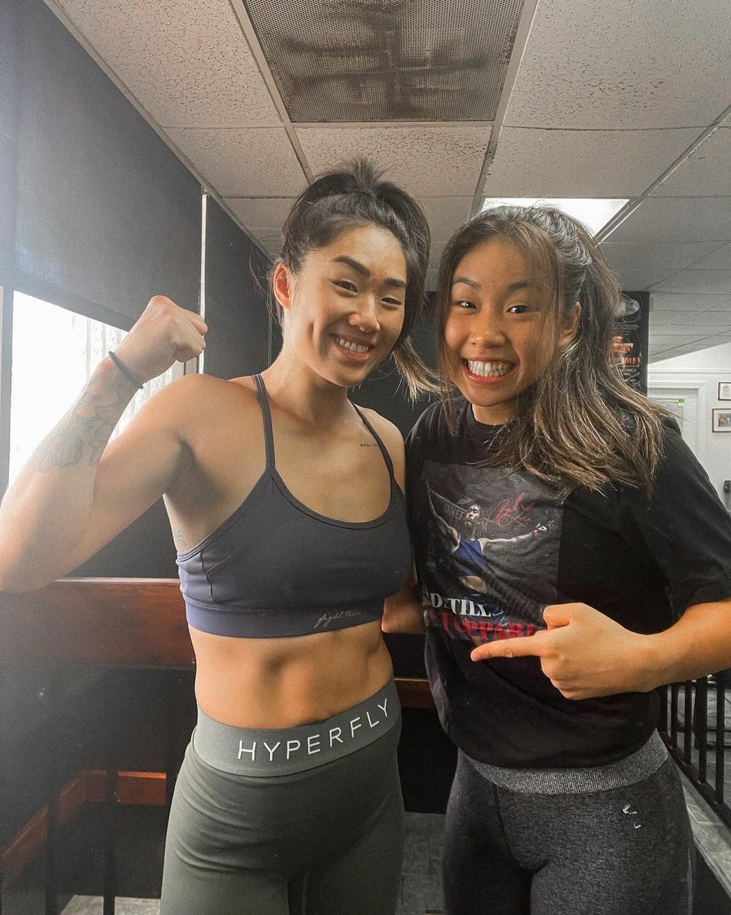 MMA bojovnice Victoria Leeová se sestrou Angelou