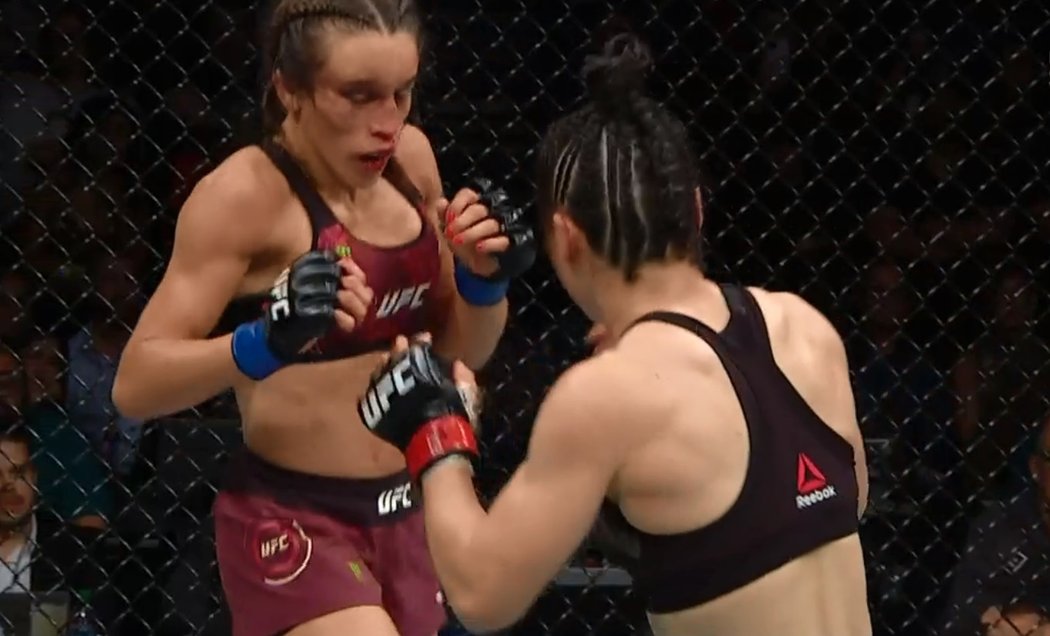 Ženský titulový zápas na UFC 248: Weili Zhangová vs. Joanna Jedrzejczyková