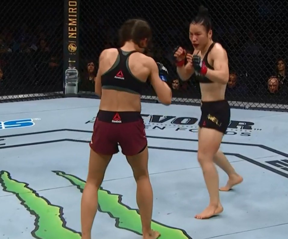 Ženský titulový zápas na UFC 248: Weili Zhangová vs. Joanna Jedrzejczyková