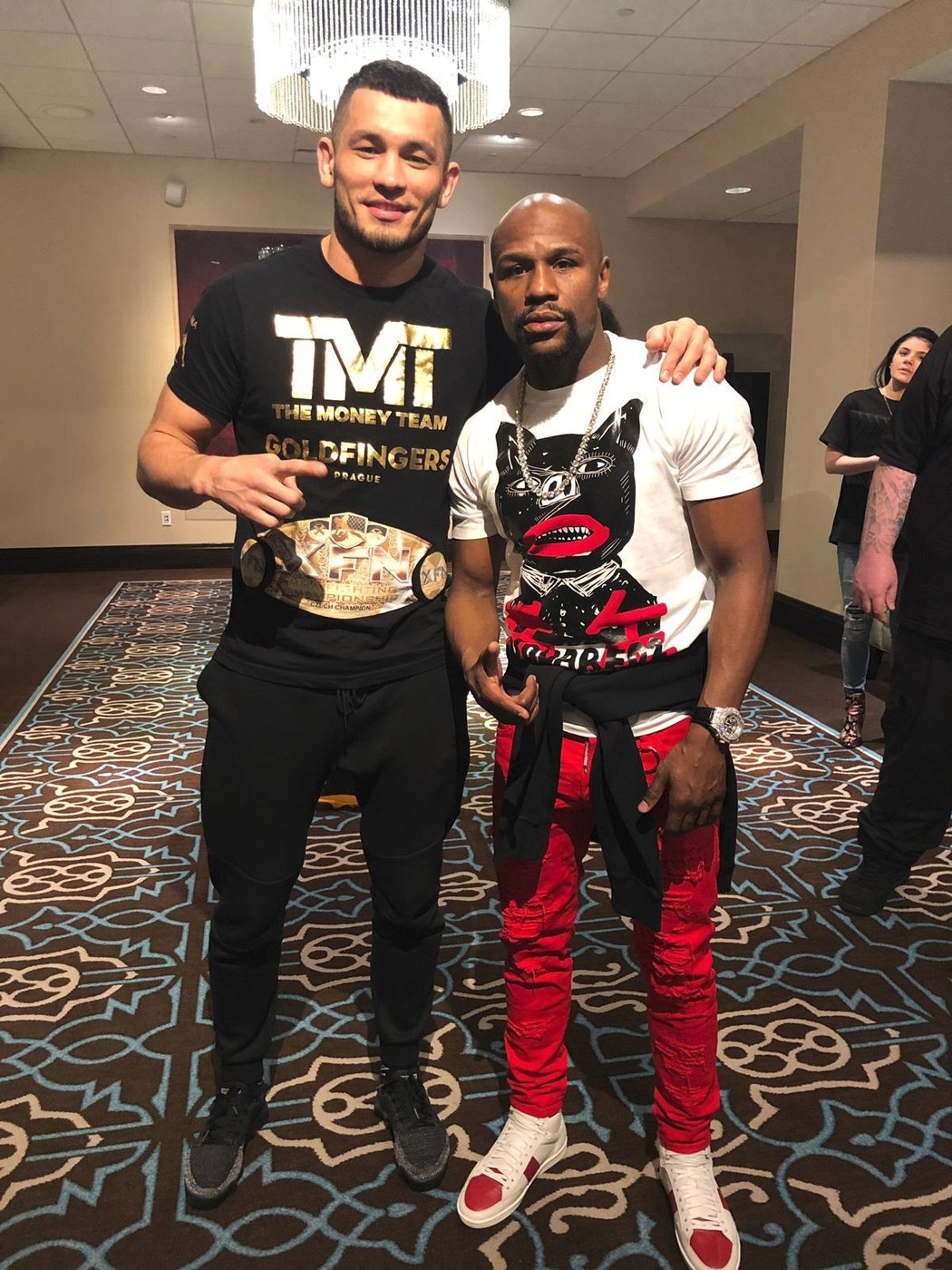 Machmud Muradov a Floyd Mayweather