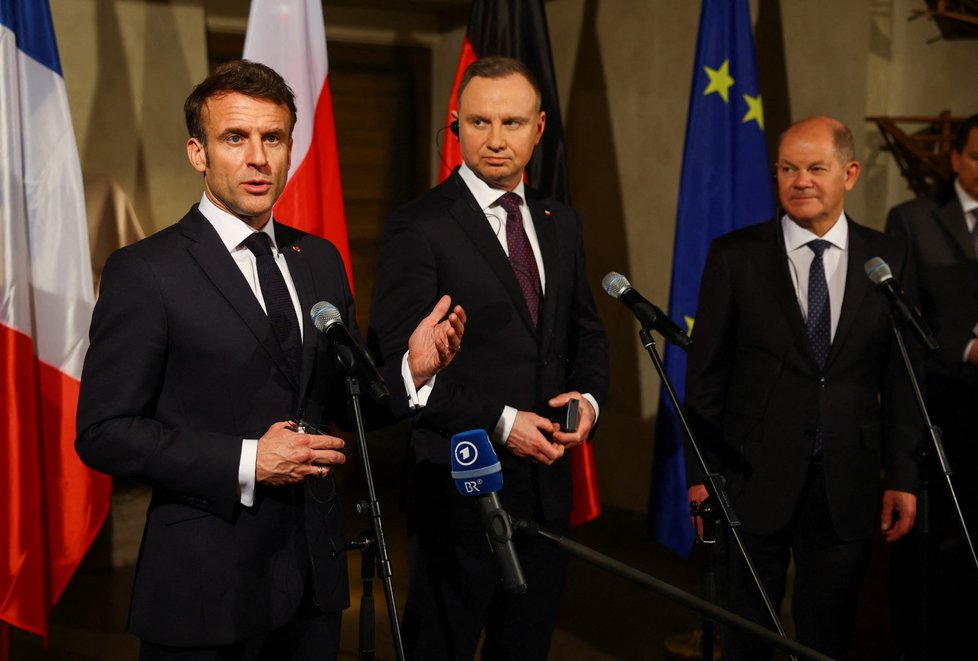 Mnichovská bezpečnostní konference: Francouzský prezident Emmanuel Macron, polský prezident Andrzej Duda a německý kancléř Olaf Scholz(17.2.2023)