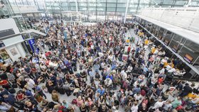 Provoz na mnichovském letišti narušila žena v bezpečnostní zóně. Obešla kontrolu, zrušili kvůli ní 200 letů