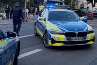 Policejní manévry v Mnichově: Úmyslně založený požár domu, jeden mrtvý, Oktoberfest už přístupný