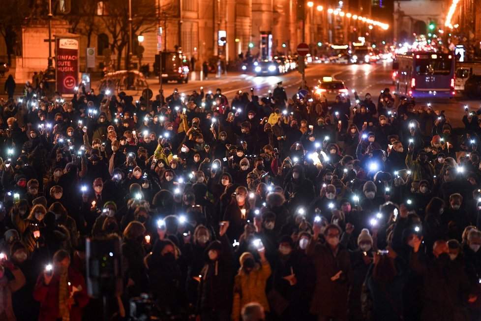 Protest proti odpíračům pandemických opatření, Mnichov, 10. února.