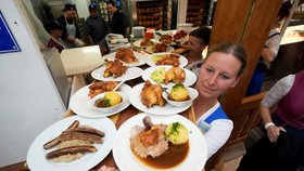 V Mnichově odstartoval pivní svátek Oktoberfest (21.9.2024)