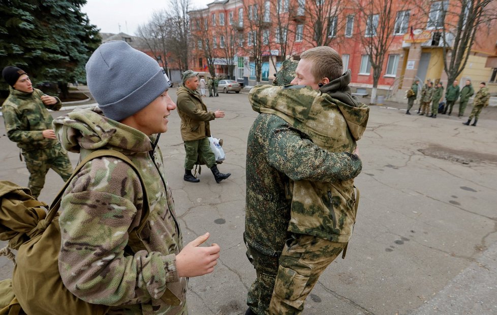 Návrat demobilizovaných studentů z ruských vojenských jednotek v Doněcké oblasti (28. 11. 2022)