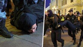 Policie pozatýkala stovky ruských demonstrantů. Některé posílá z ulic přímo na frontu