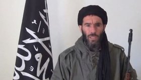 Jednooký terorista Mochtár Belmochtár slíbil věrnost ISIS.