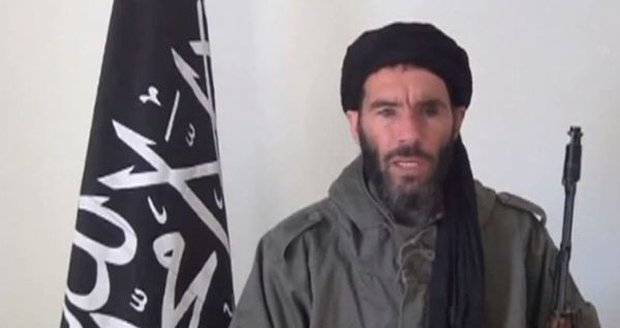 Jednooký terorista Belmochtár: Přísahám věrnost ISIS!