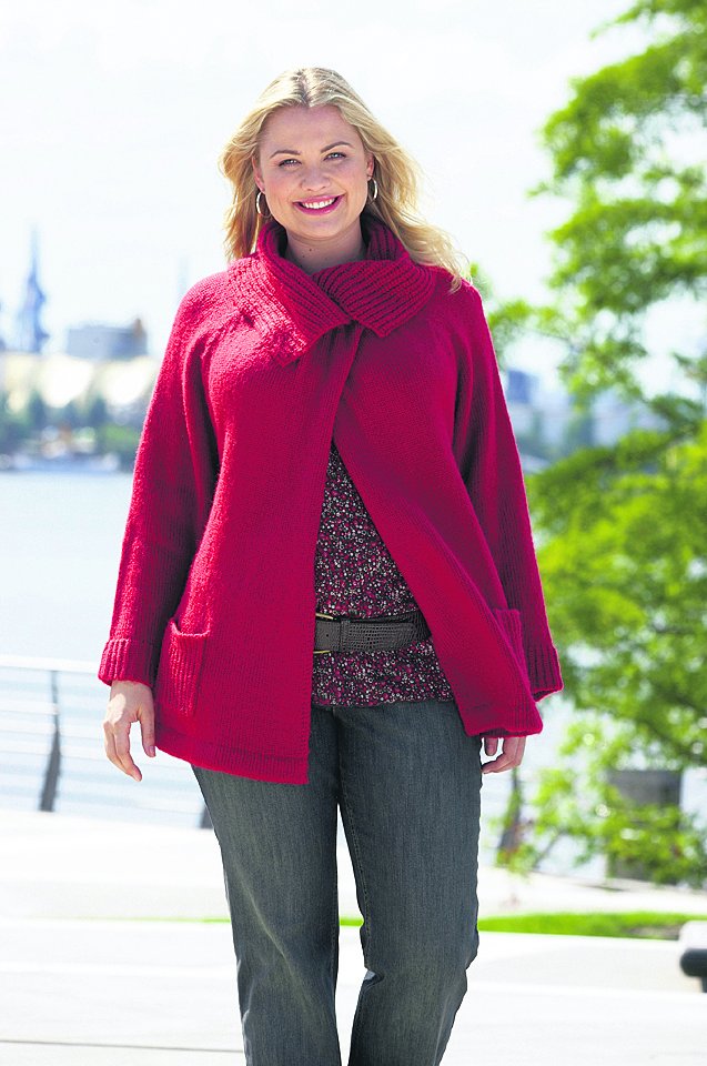 Pletený červený kabátek, svetr, džíny (CA)
