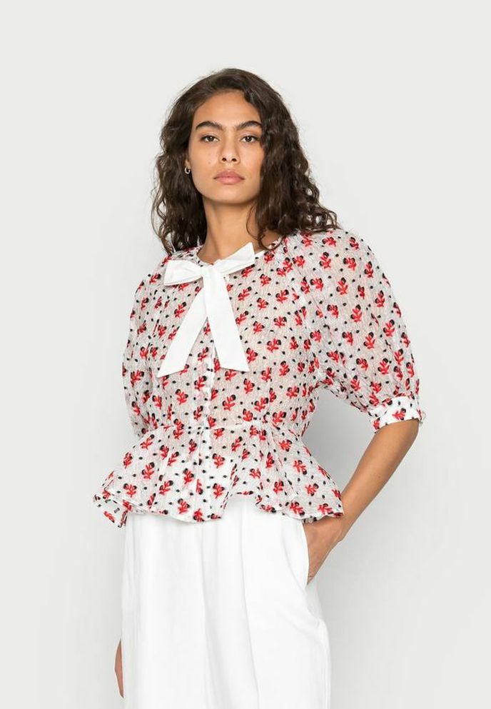 Custommade, 4800 Kč, zalando.cz Custommade, 4800 Kč, zalando.cz