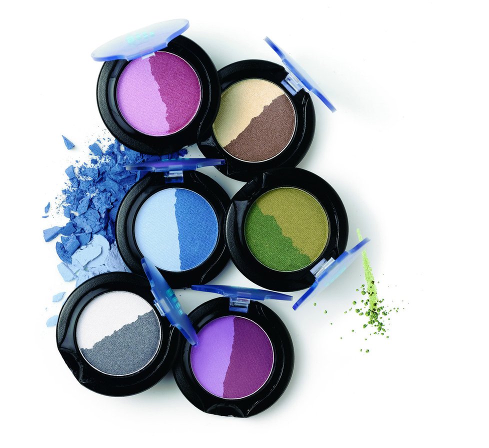 Zimní typ: Duo oční stíny Color Trend, Avon, 129 Kč