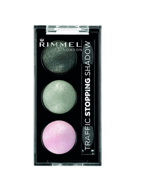 Hedvábné dlouhotrvající oční stíny Traffic Stopping Baked Trio, Rimmel London, 169 Kč