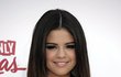 Osmnáctiletá herečka a zpěvačka Selena Gomez zvolila Dolce & Gabbana