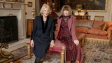Královna Británie po boku módní ikony: Camilla oblékla model se skrytým významem