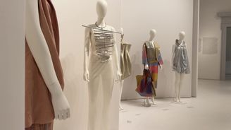 Móda mimo trendy. Moravská galerie představuje rozsáhlou retrospektivu Liběny Rochové Móda mimo trendy. Moravská galerie představuje rozsáhlou retrospektivu Liběny Rochové