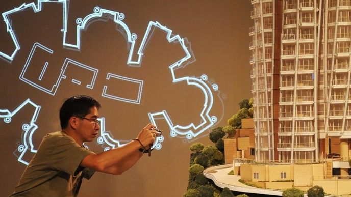 Model dnes již realizované stavby od Gehryho v Hongkongu