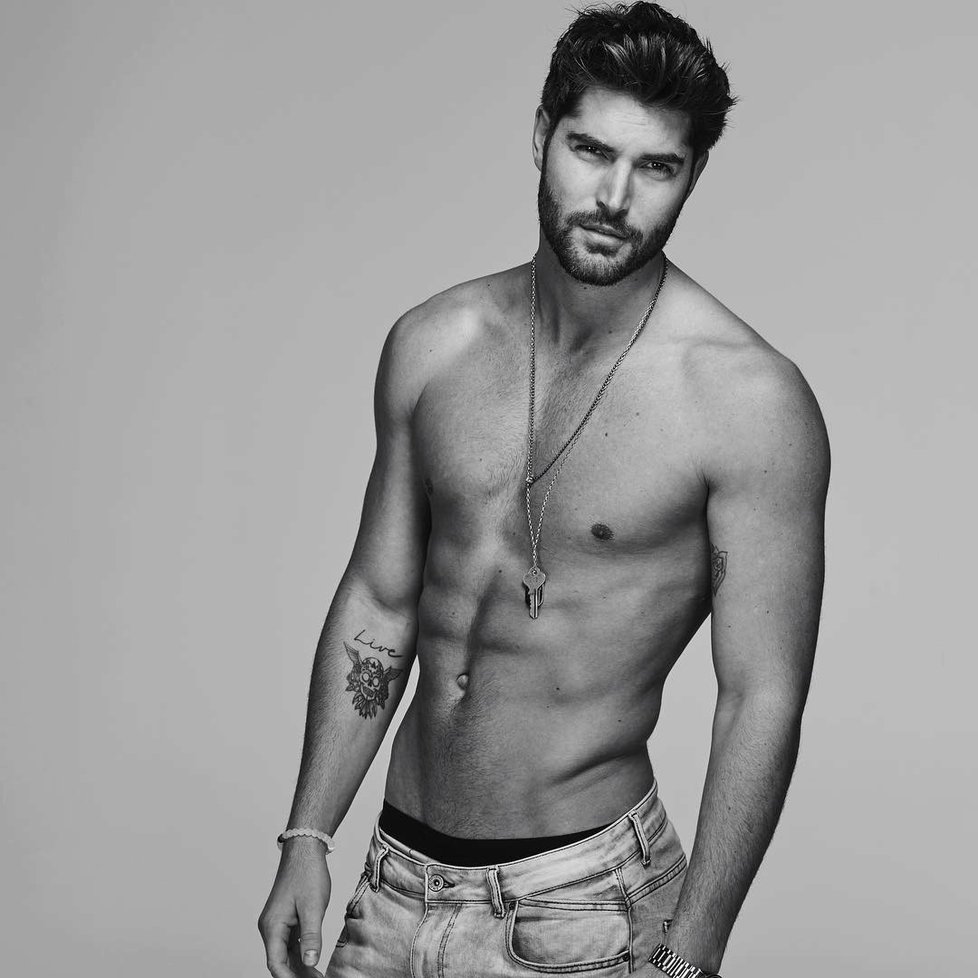 Nick Bateman je momentálně nejvíc sexy mužem sociálních sítí