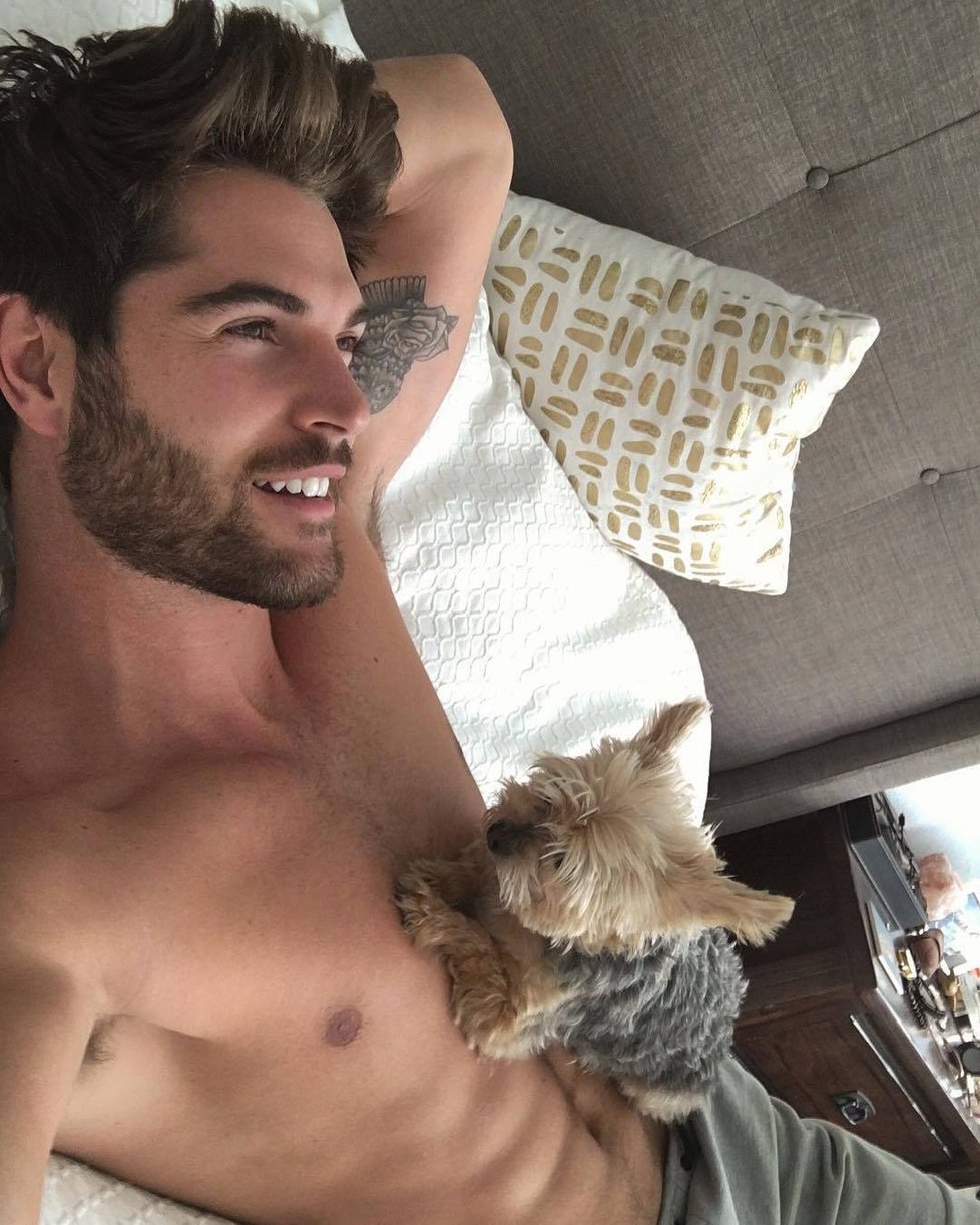 Nick Bateman je momentálně nejvíc sexy mužem sociálních sítí