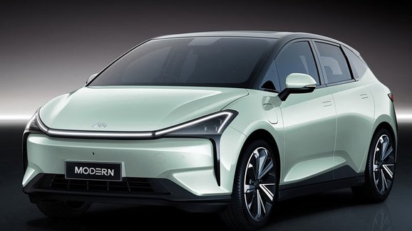 Nová čínská automobilka představuje první model. Inspiroval se kočkami
