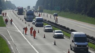 OHL ŽS se vrátila na dálnici D1, Žák slibuje přísnější kontrolu víceprací