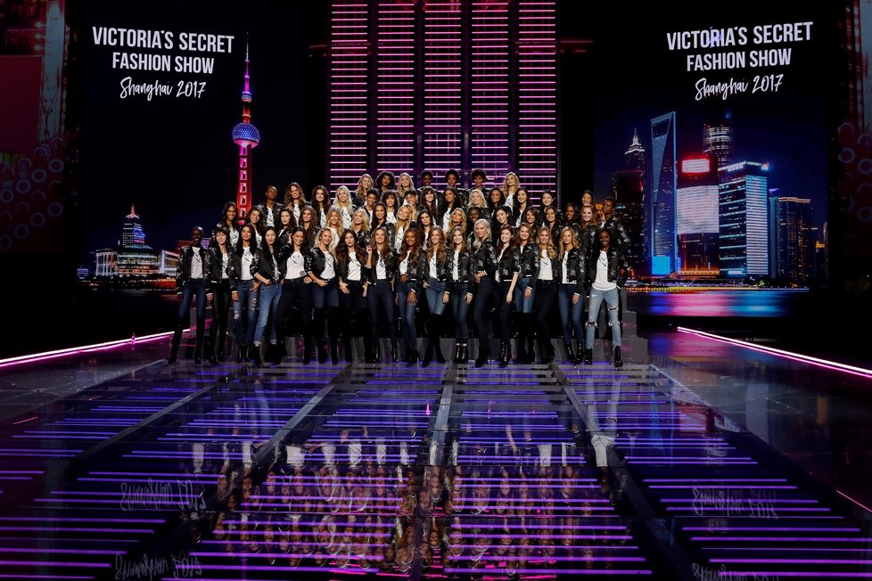 Přípravy na velkolepou módní přehlídku Victoria&#39;s Secret v Šanghaji