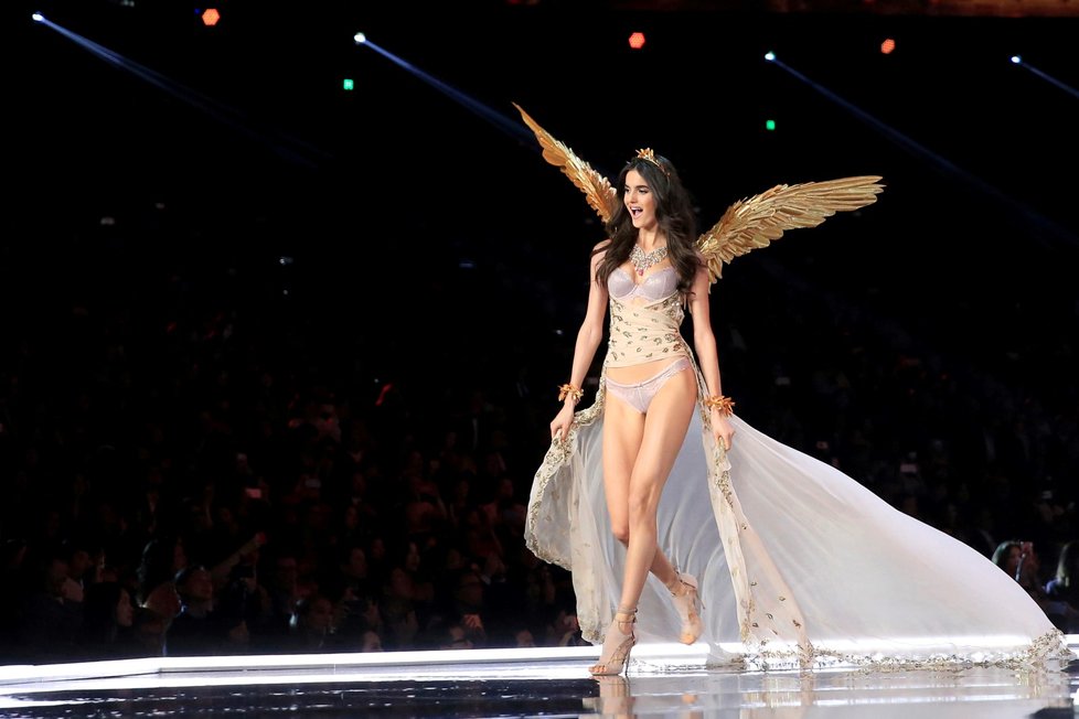 Blanca Padilla na přehlídce Victoria&#39;s Secret v Šanghaji