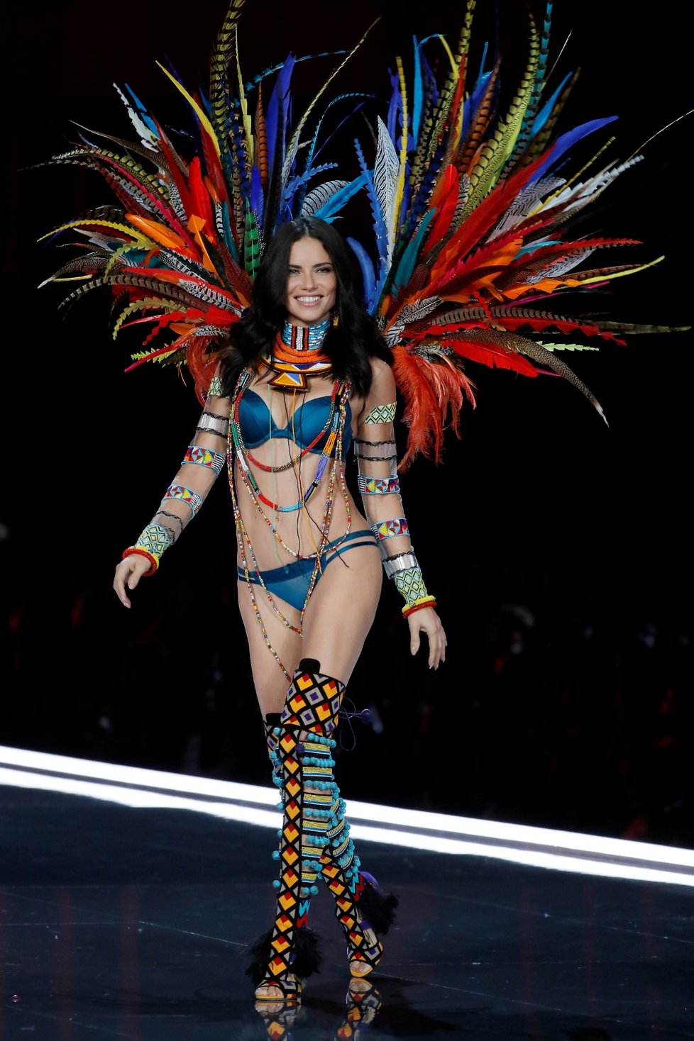 Adriana Lima na přehlídce Victoria&#39;s Secret v Šanghaji