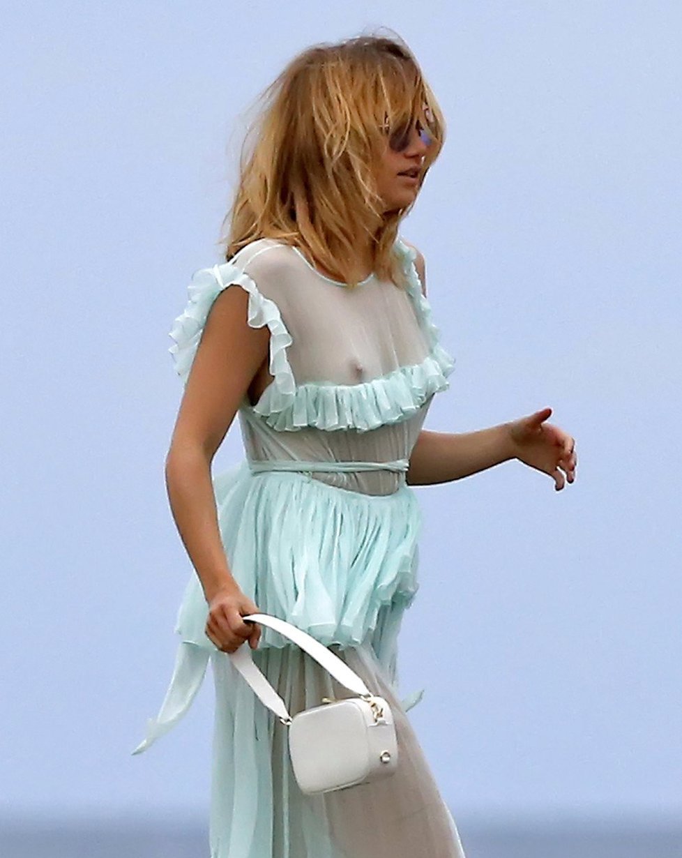 Herečka Suki Waterhouse