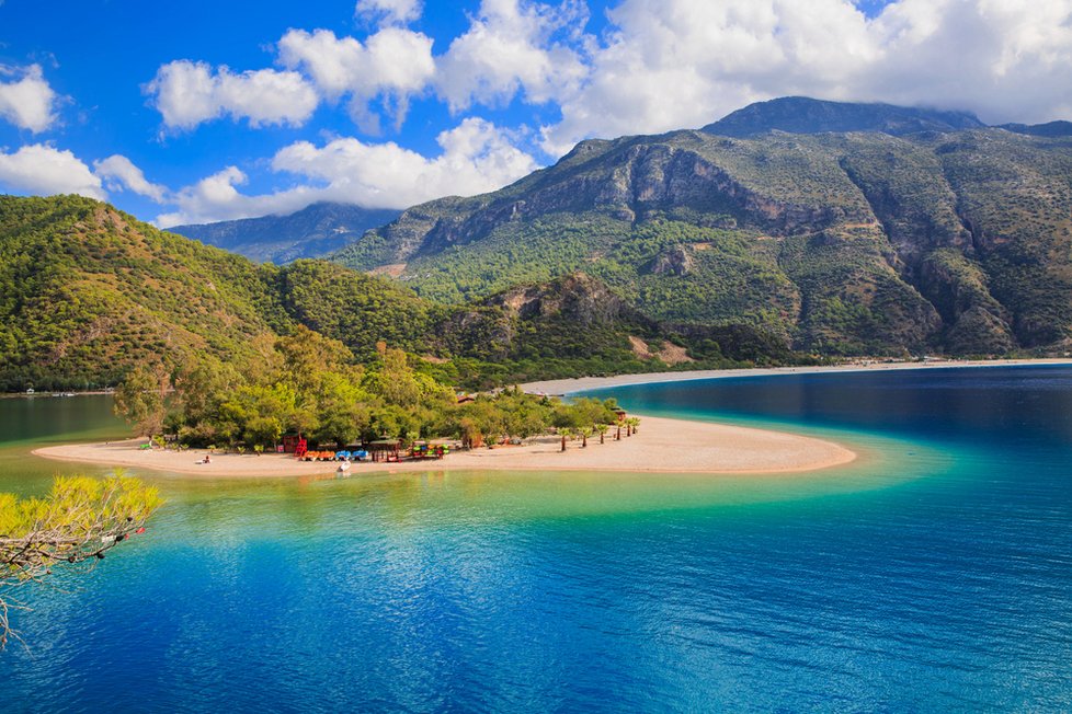 Modrá laguna, pláž v Ölüdeniz