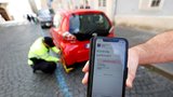 Na pokutách za parkování pražské radnice vyberou desítky milionů korun: Neplatiči ale unikají! 