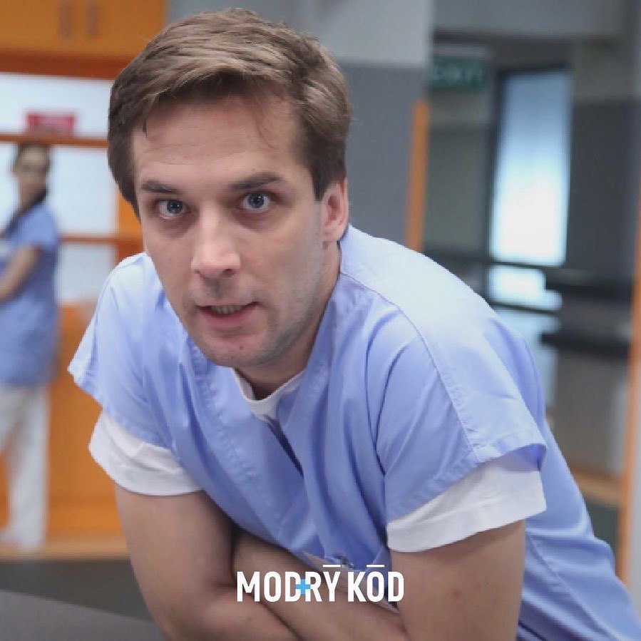 Petr Konáš v seriálu Modrý kód