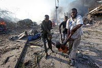 Krvavá exploze roztrhala 230 lidí. Jde o největší útok v Somálsku v historii
