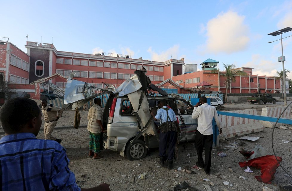 Islamisté zaútočili na hotel v somálském městě Mogadišu. Zemřelo nejméně dvanáct lidí.