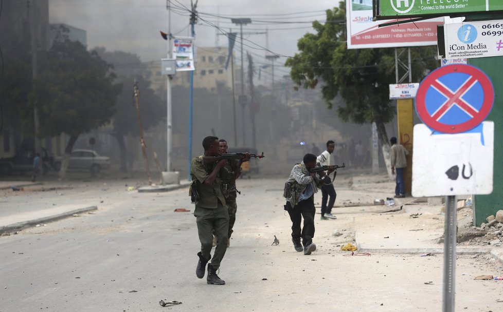 Po útoku islamistů na hotel v Mogadišu nejméně 15 mrtvých