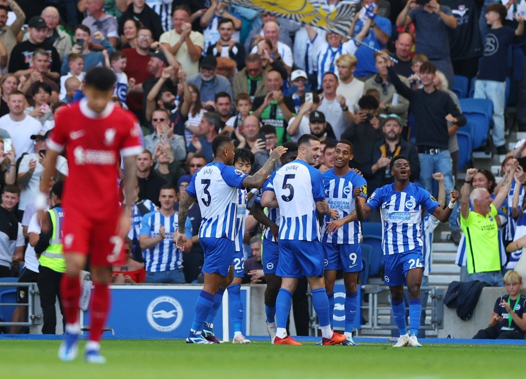 Brighton šel v zápase s Liverpoolem do vedení, Mohamed Salah ale dvěma góly ještě do poločasu skóre otočil