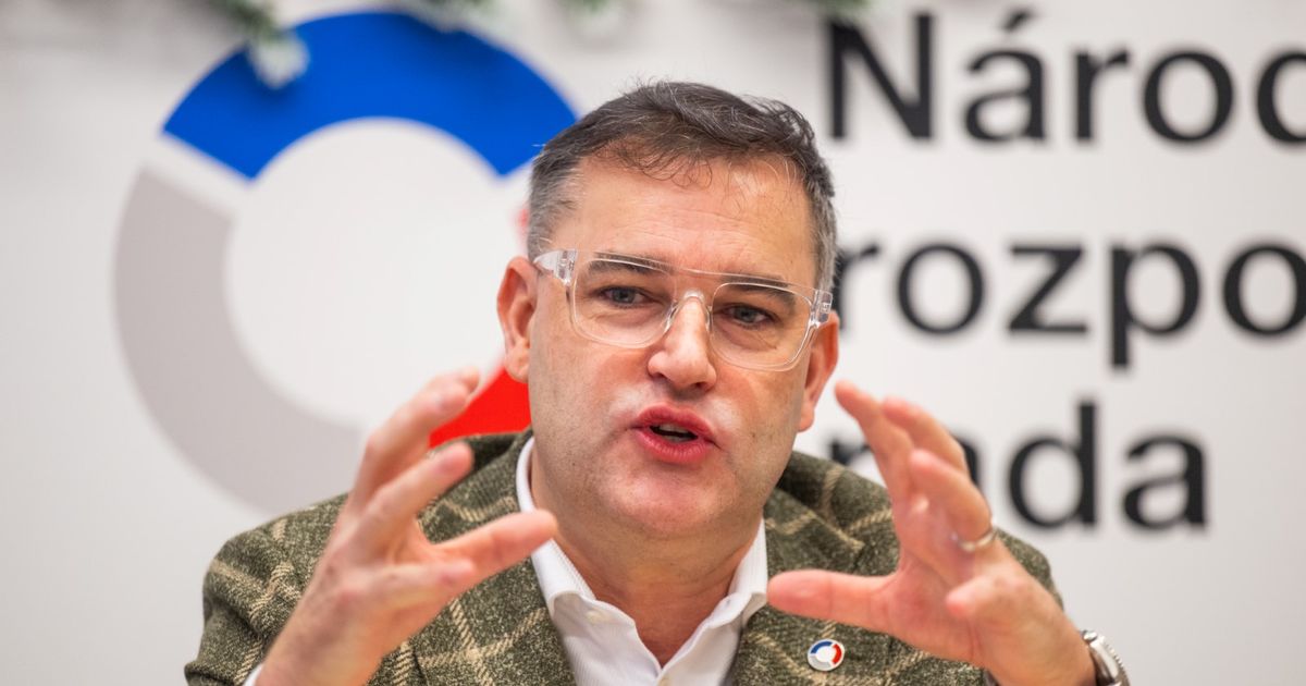 ¿Es ilegal el déficit de 310 mil millones? Babiš no se toma en serio las críticas, afirmó el jefe del consejo presupuestario ¿Es ilegal el déficit de 310 mil millones? Babiš no se toma en serio las críticas, afirmó el jefe del consejo presupuestario