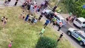 Rvačka na sídlišti Mojžíř v Ústí nad Labem