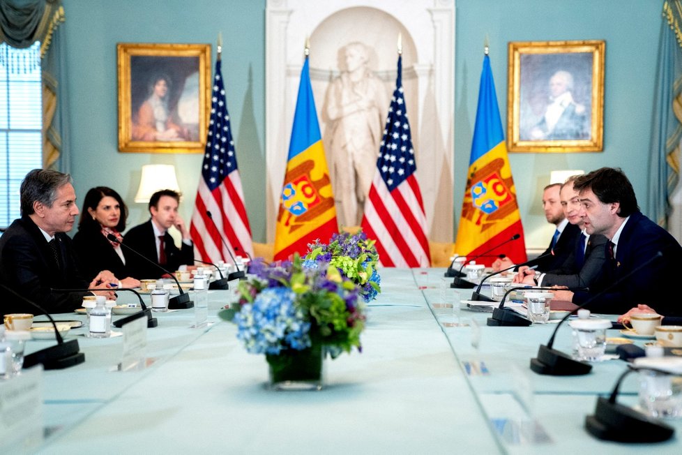 Ministři zahraničí USA a Moldavska, Antony Blinken a Nicu Popescu, jednali ve Washingtonu (18. 4. 2022).