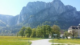 Sestupová cesta z hory Drachenwand