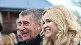 Babiš se svou manželkou Monikou na Čapím hnízdě