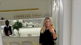 Monika Babišová vyrazila s dcerou do Londýna (září 2026)